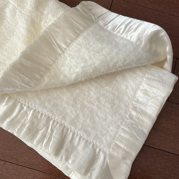 Vintage Baby Blanket - Picture 6 of 6